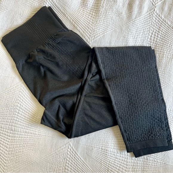 Vital Leggings, Black Marl Full Length - Picture 2 of 7